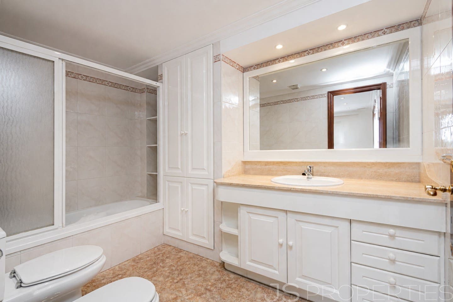 3 bedroom Apartment for sale in Pollensa / Pollenca - € 640,000 (Ref: 10041429)