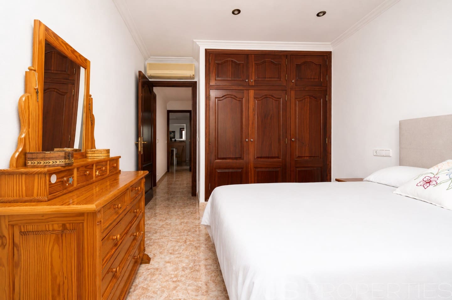 3 bedroom Apartment for sale in Pollensa / Pollenca - € 640,000 (Ref: 10041429)