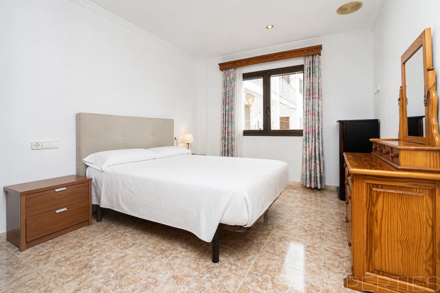 3 bedroom Apartment for sale in Pollensa / Pollenca - € 640,000 (Ref: 10041429)