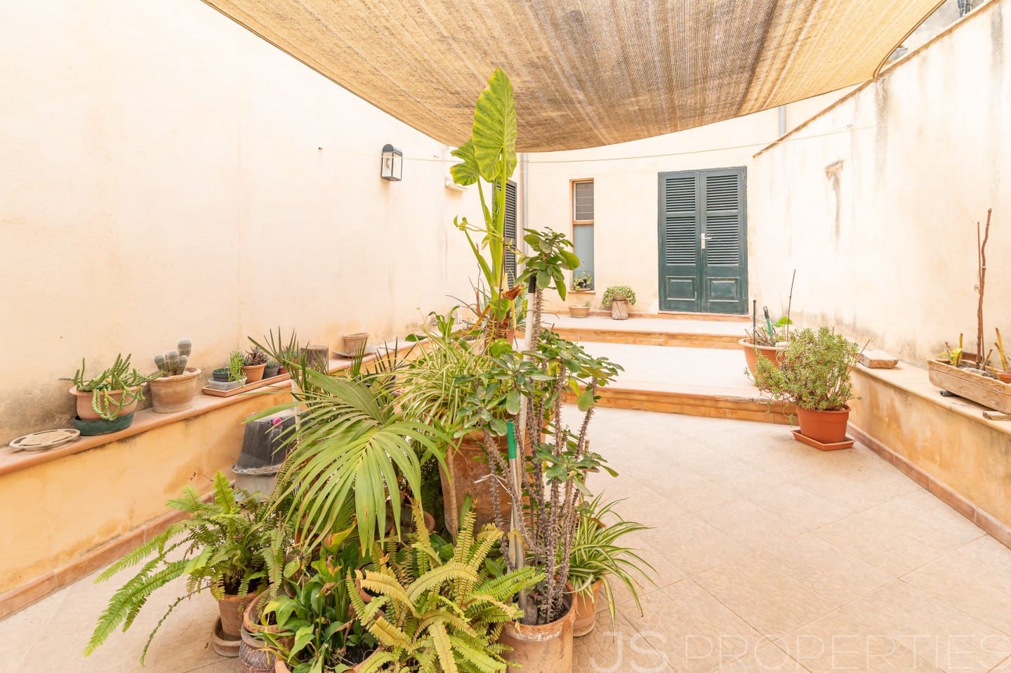 4 bedroom Townhouse for sale in Pollensa / Pollenca - € 1,150,000 (Ref: 10041430)