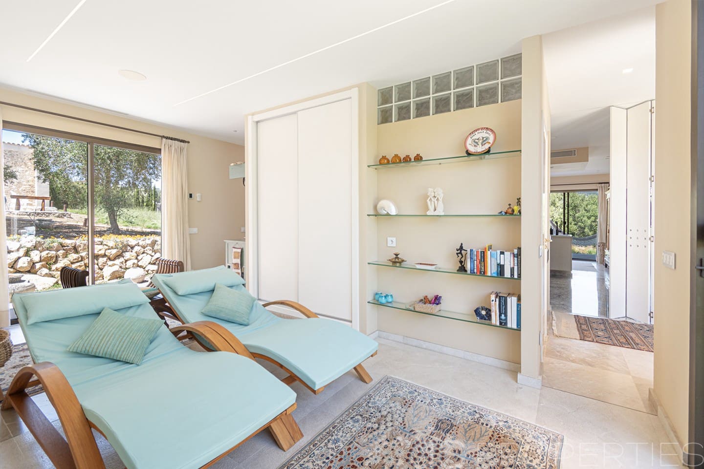 5 bedroom Villa for sale in Moscari with pool garage - € 4,500,000 (Ref: 10046192)
