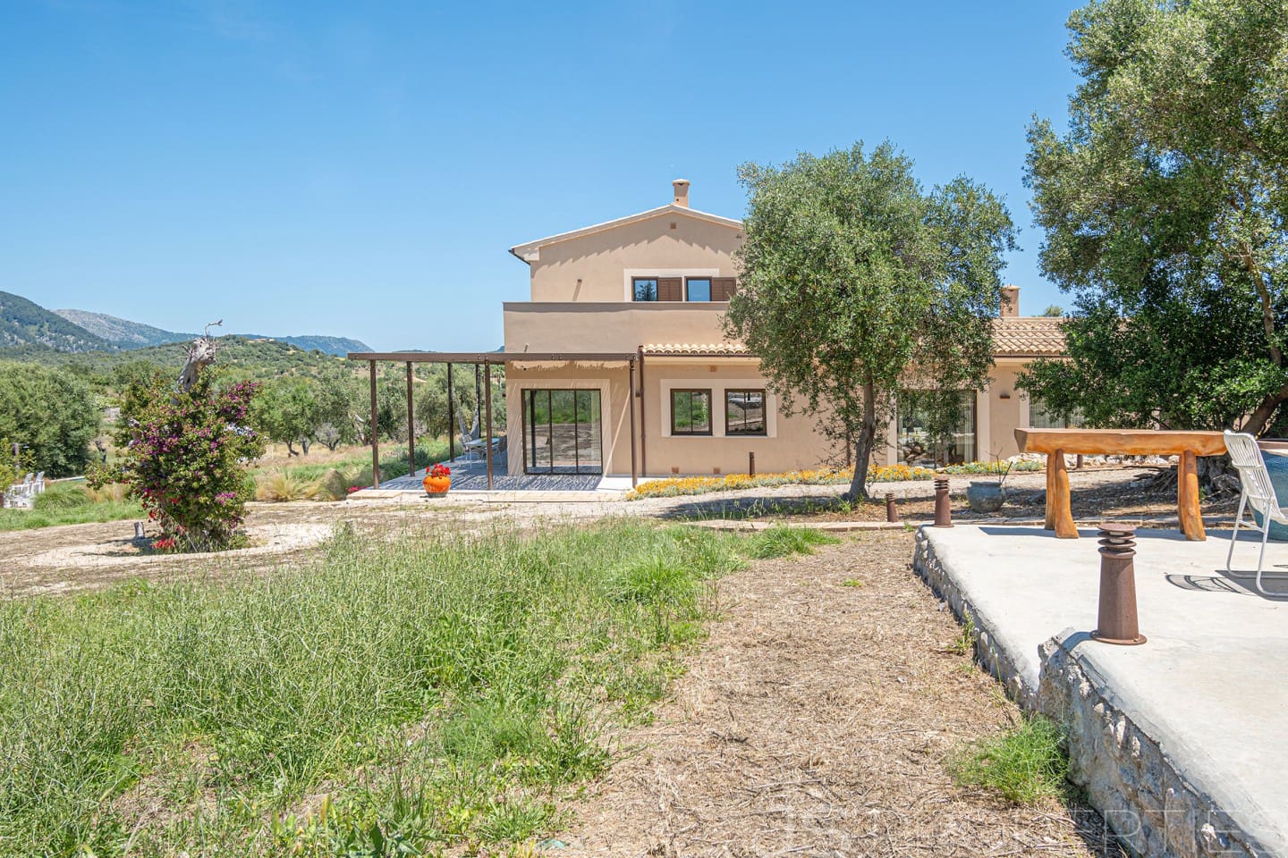 5 bedroom Villa for sale in Moscari with pool garage - € 4,500,000 (Ref: 10046192)