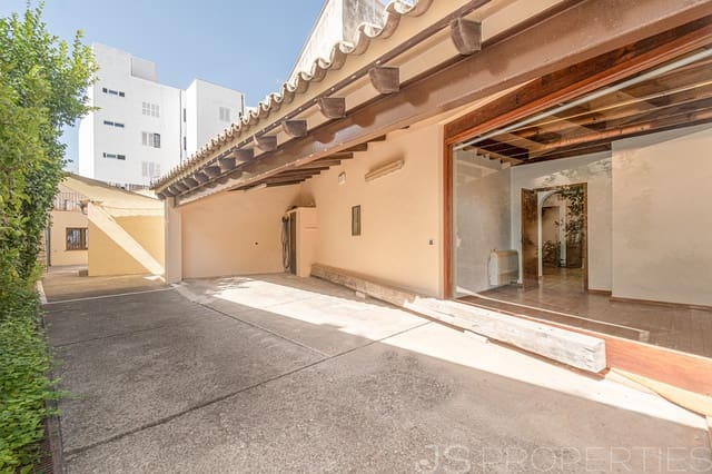6 slaapkamer Huis te koop in Port de Pollença, Pollensa / Pollença - € 1.000.000 (Ref: 10065548)
