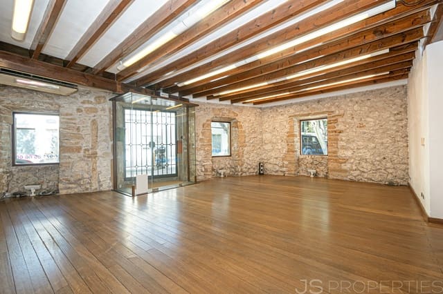 6 slaapkamer Huis te koop in Port de Pollença, Pollensa / Pollença - € 1.000.000 (Ref: 10065548)