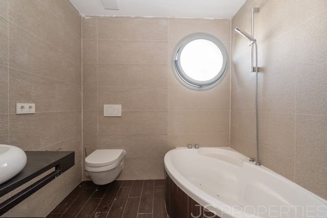 3 quarto Apartamento para venda em Port de Pollença, Pollensa / Pollença com piscina garagem - 850 000 € (Ref: 10076782)