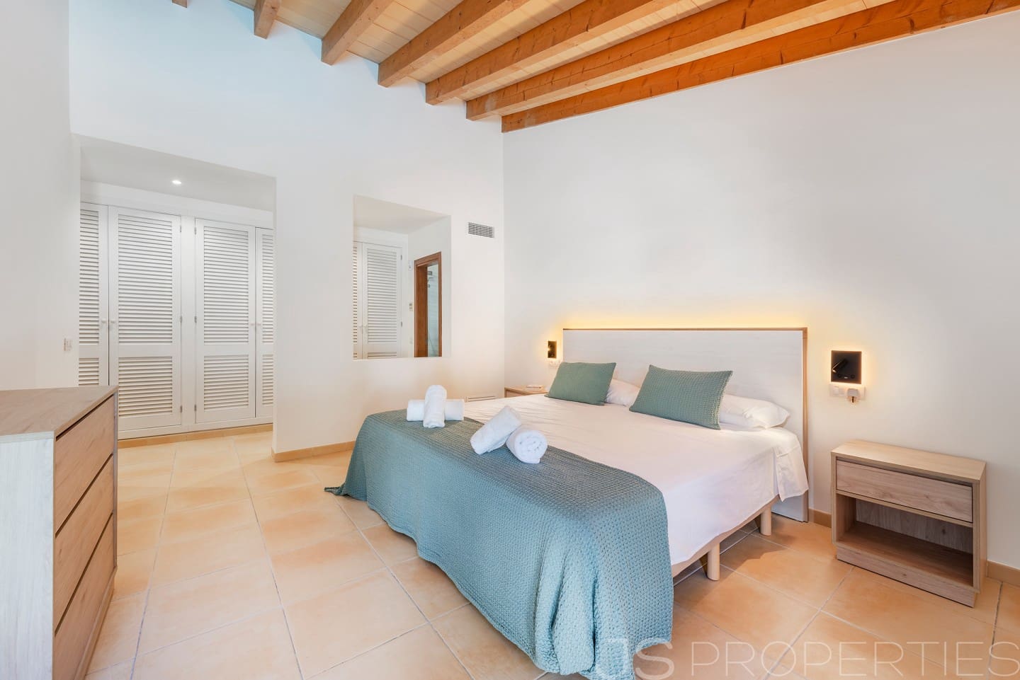 Chalet de 4 habitaciones en Pollensa / Pollença en venta con piscina garaje - 2.600.000 € (Ref: 10101030)