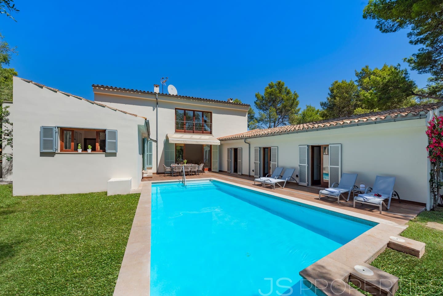 Chalet de 4 habitaciones en Pollensa / Pollença en venta con piscina garaje - 2.600.000 € (Ref: 10101030)
