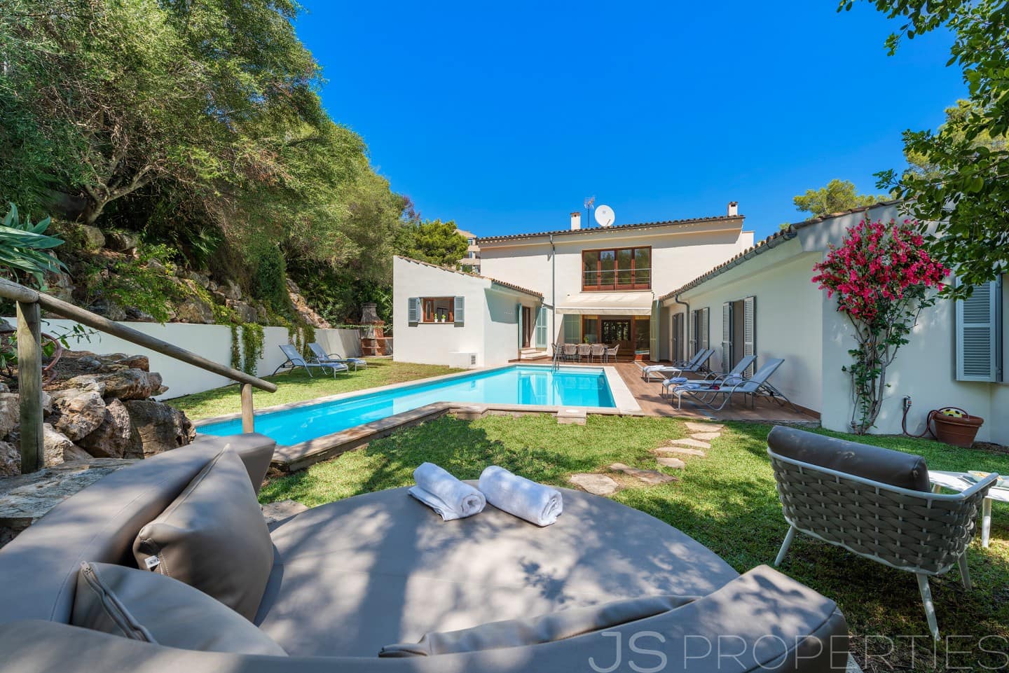 Chalet de 4 habitaciones en Pollensa / Pollença en venta con piscina garaje - 2.600.000 € (Ref: 10101030)