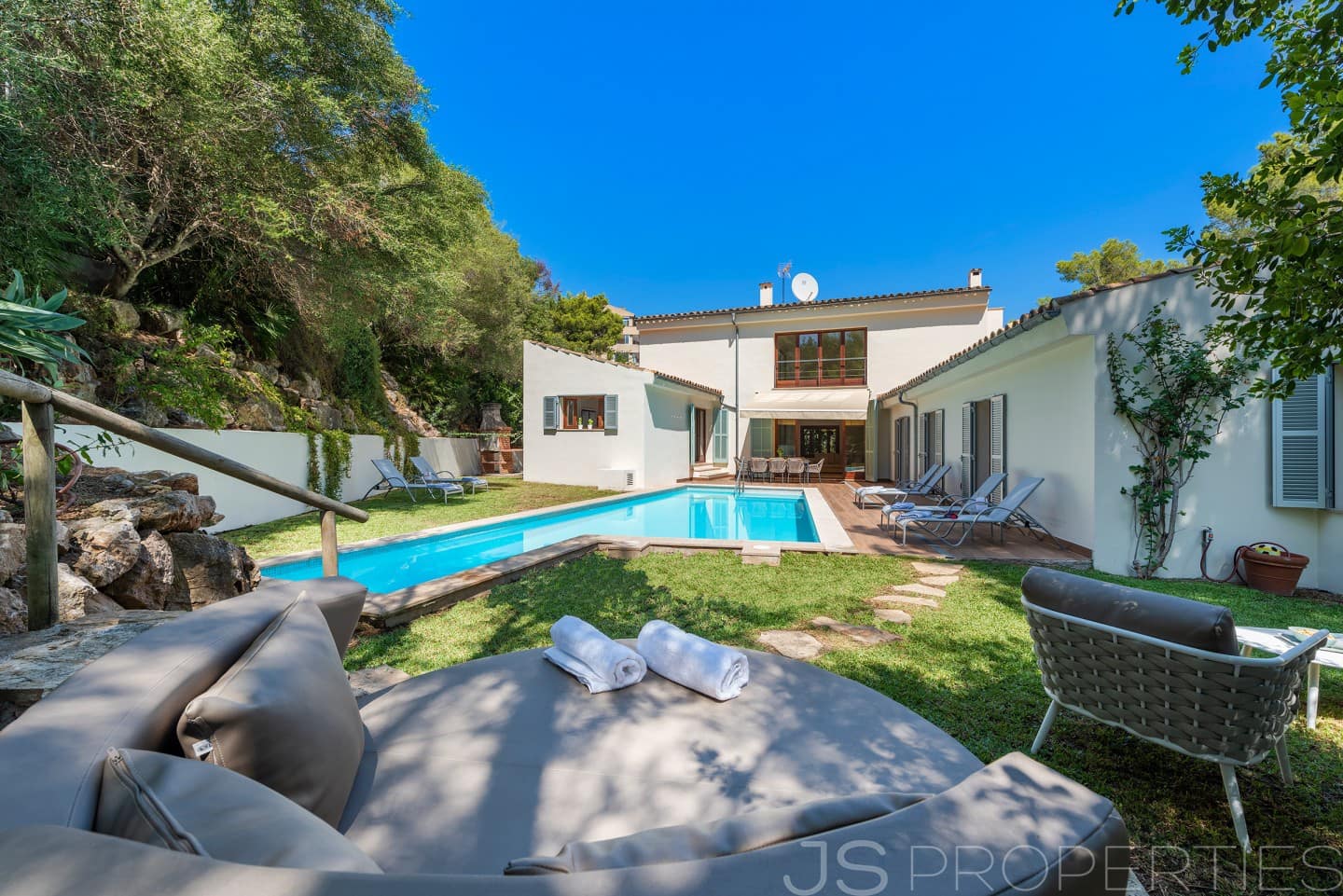Chalet de 4 habitaciones en Pollensa / Pollença en venta con piscina garaje - 2.600.000 € (Ref: 10101030)