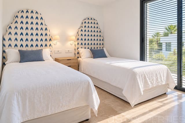 4 chambre Penthouse à vendre à Port de Pollença, Pollensa / Pollença avec piscine garage - 2 150 000 € (Ref: 10130307)