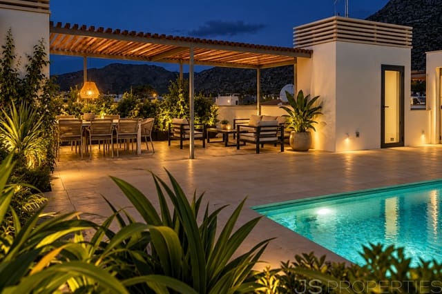 4 chambre Penthouse à vendre à Port de Pollença, Pollensa / Pollença avec piscine garage - 2 150 000 € (Ref: 10130307)