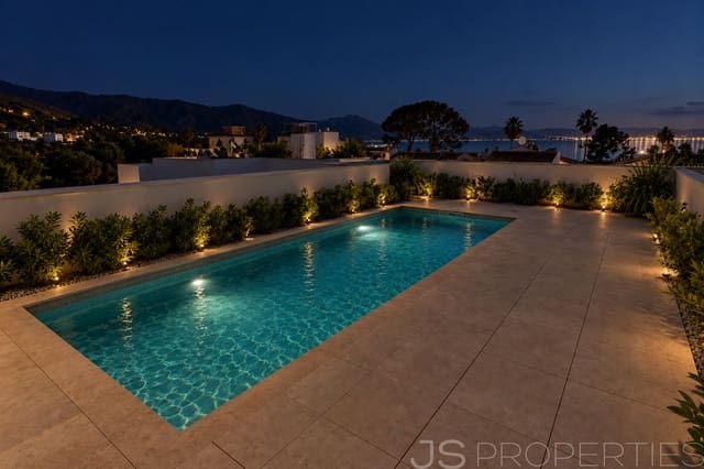4 bedroom Penthouse for sale in Port de Pollença, Pollensa / Pollença with pool garage - € 2,150,000 (Ref: 10130307)