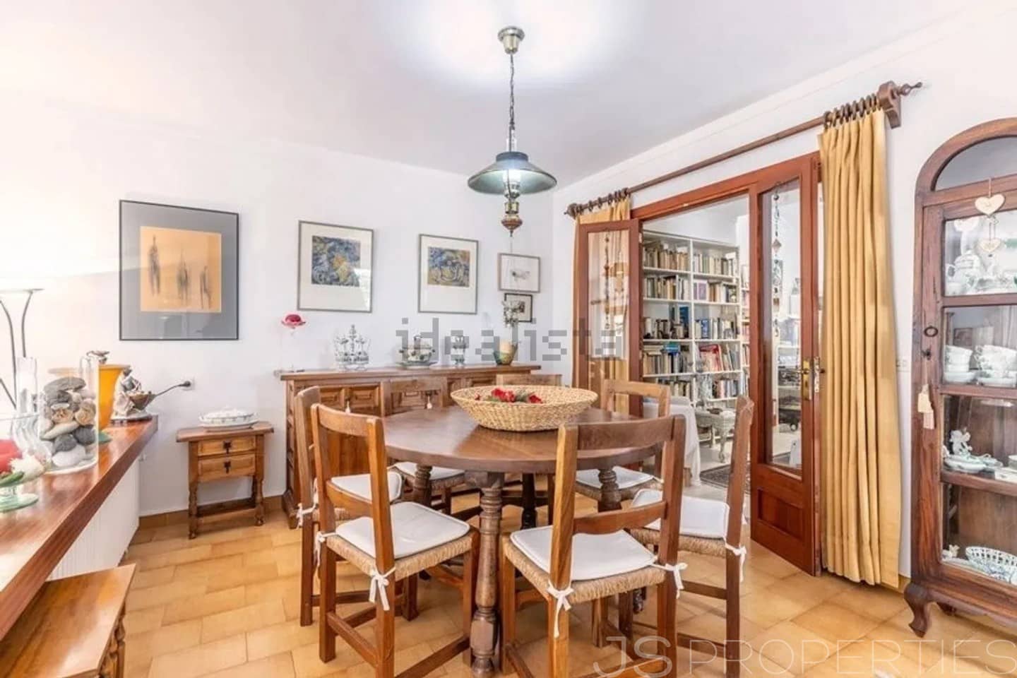 5 soveværelse Semi-Rækkehus til salg i Cala San Vicente / Cala Sant Vicenc med garage - € 1.060.000 (Ref: 10163207)