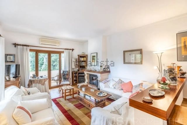 5 soveværelse Semi-Rækkehus til salg i Cala San Vicente / Cala Sant Vicenç, Pollensa / Pollença med garage - € 1.060.000 (Ref: 10163207)