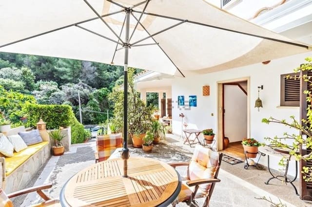 5 soveværelse Semi-Rækkehus til salg i Cala San Vicente / Cala Sant Vicenç, Pollensa / Pollença med garage - € 1.060.000 (Ref: 10163207)