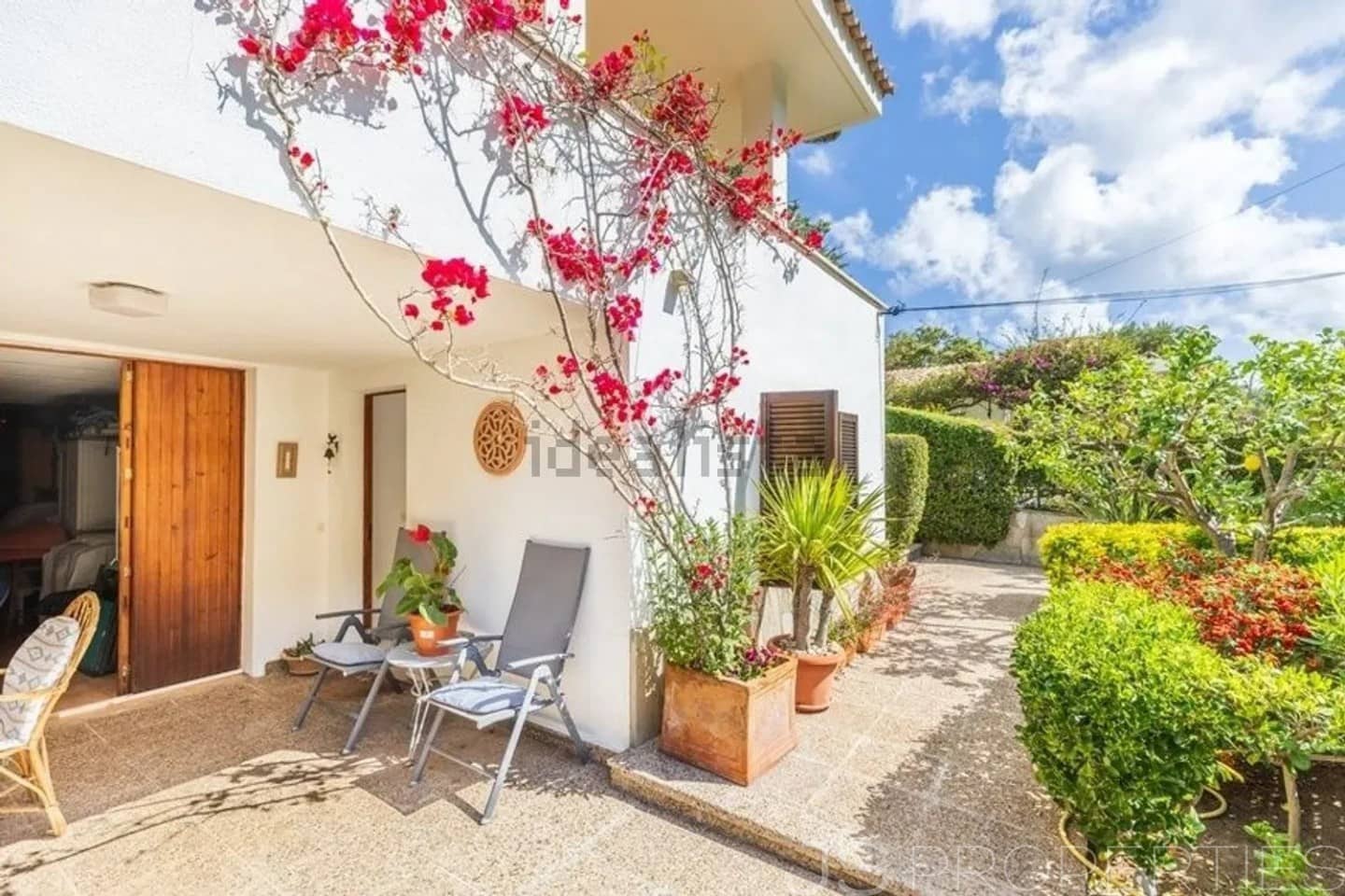 5 soveværelse Semi-Rækkehus til salg i Cala San Vicente / Cala Sant Vicenc med garage - € 1.060.000 (Ref: 10163207)