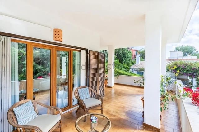 5 soveværelse Semi-Rækkehus til salg i Cala San Vicente / Cala Sant Vicenç, Pollensa / Pollença med garage - € 1.060.000 (Ref: 10163207)