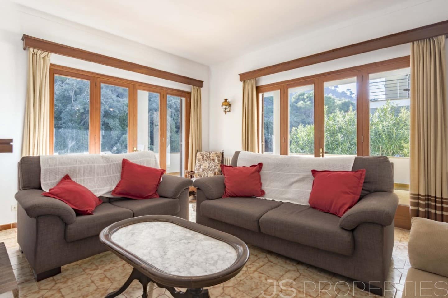 5 bedroom Semi-detached Villa for sale in Cala San Vicente / Cala Sant Vicenc with garage - € 750,000 (Ref: 10163208)