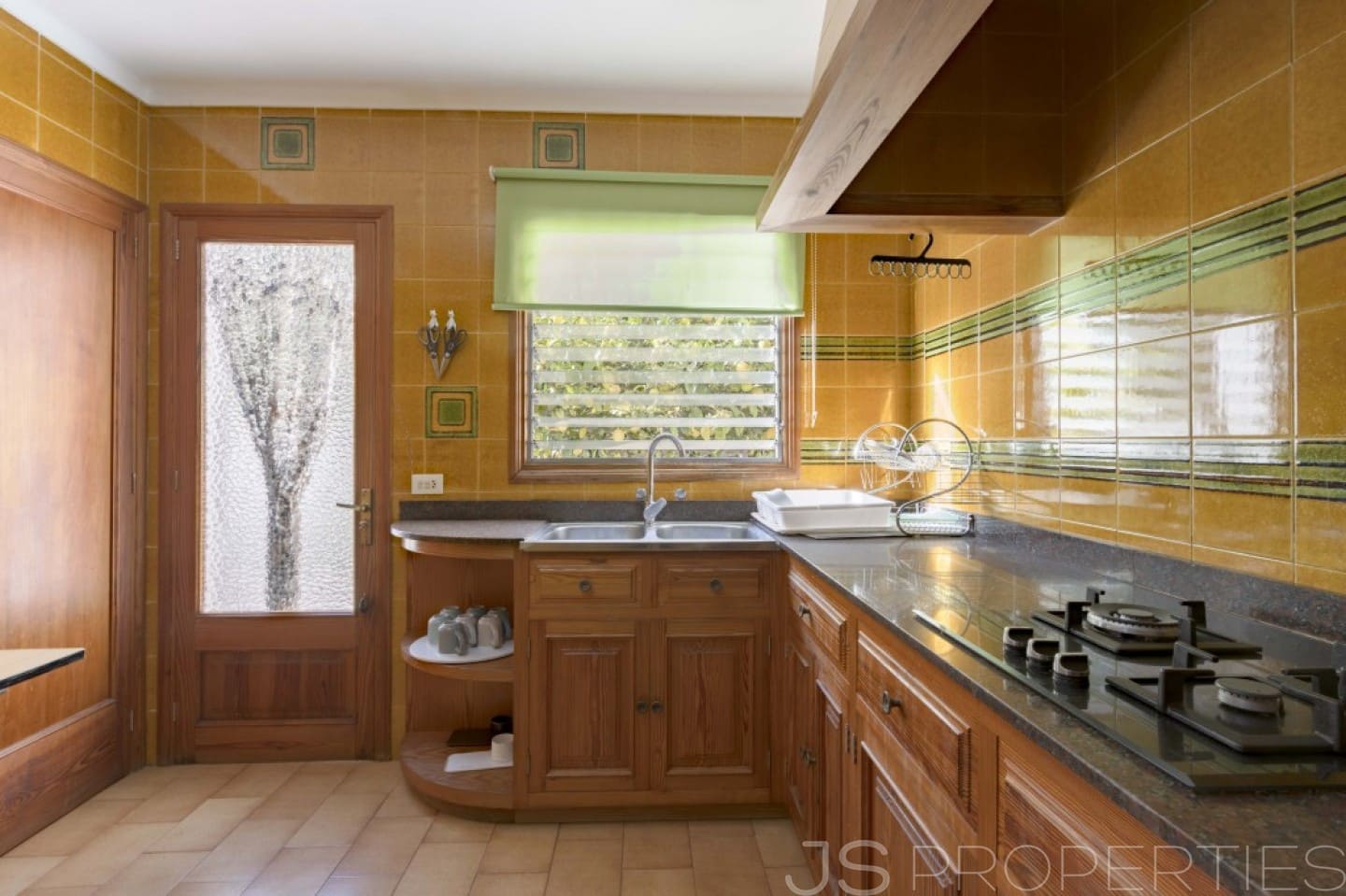 5 bedroom Semi-detached Villa for sale in Cala San Vicente / Cala Sant Vicenc with garage - € 750,000 (Ref: 10163208)
