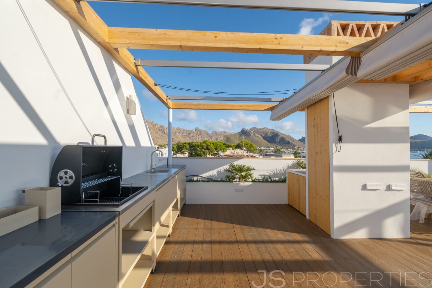 4 soverom Penthouse til salgs i Pollensa / Pollenca med svømmebasseng garasje - € 2 700 000 (Ref: 10165345)