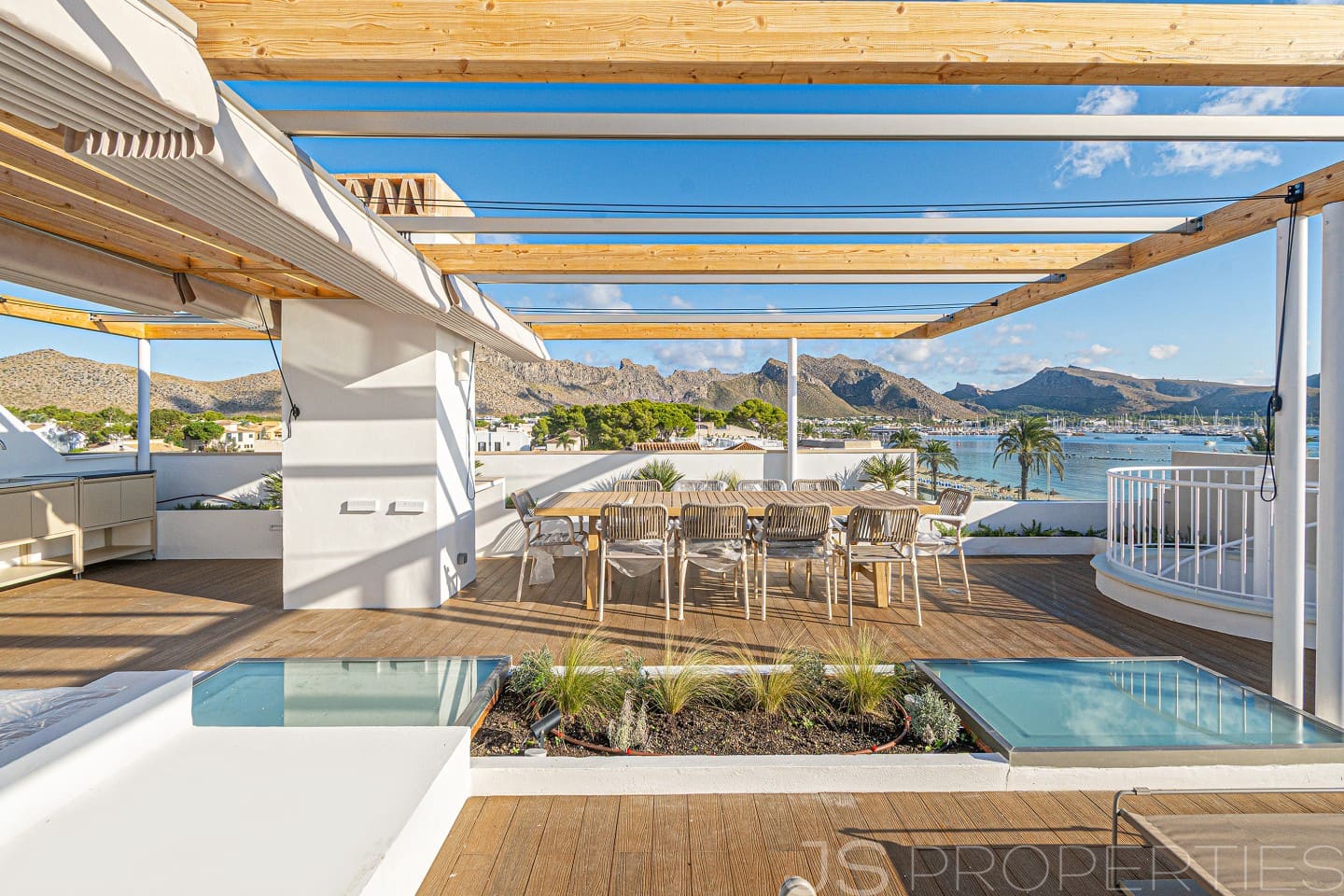 4 soverom Penthouse til salgs i Pollensa / Pollenca med svømmebasseng garasje - € 2 700 000 (Ref: 10165345)