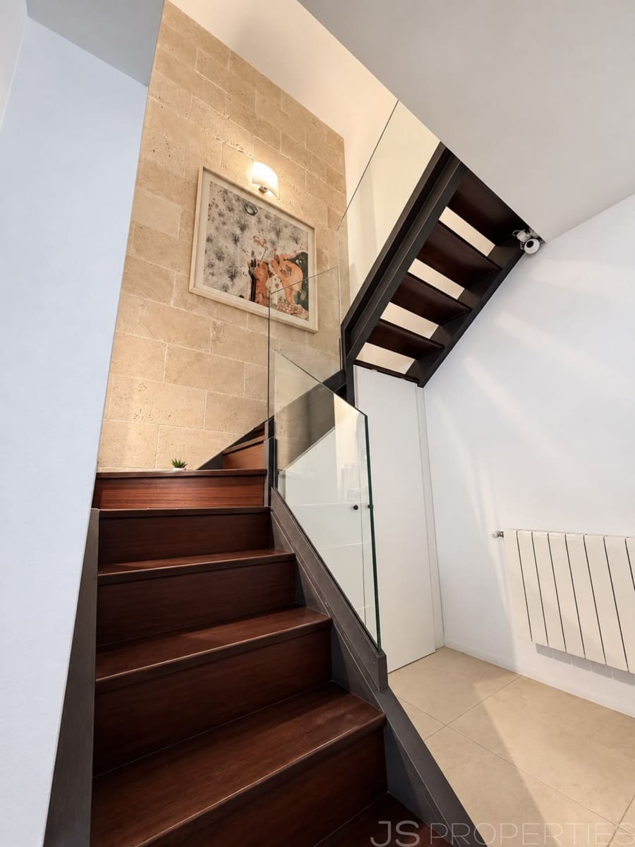 3 bedroom Semi-detached Villa for sale in Alcudia - € 790,000 (Ref: 10168806)