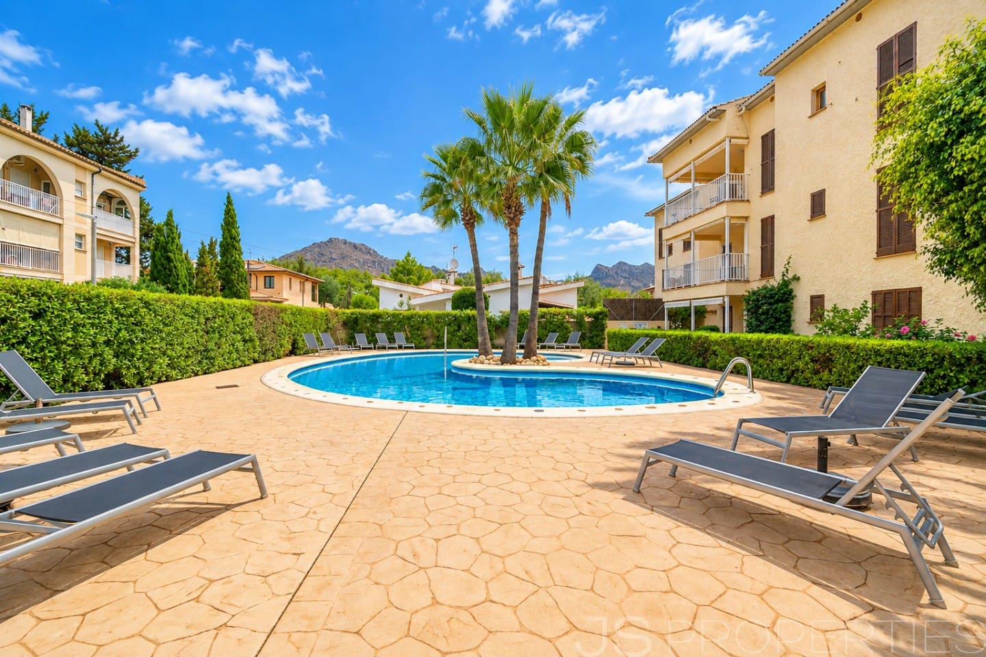 2 Zimmer Apartment zu verkaufen in Pollensa / Pollenca mit Pool - 430.000 € (Ref: 10175592)