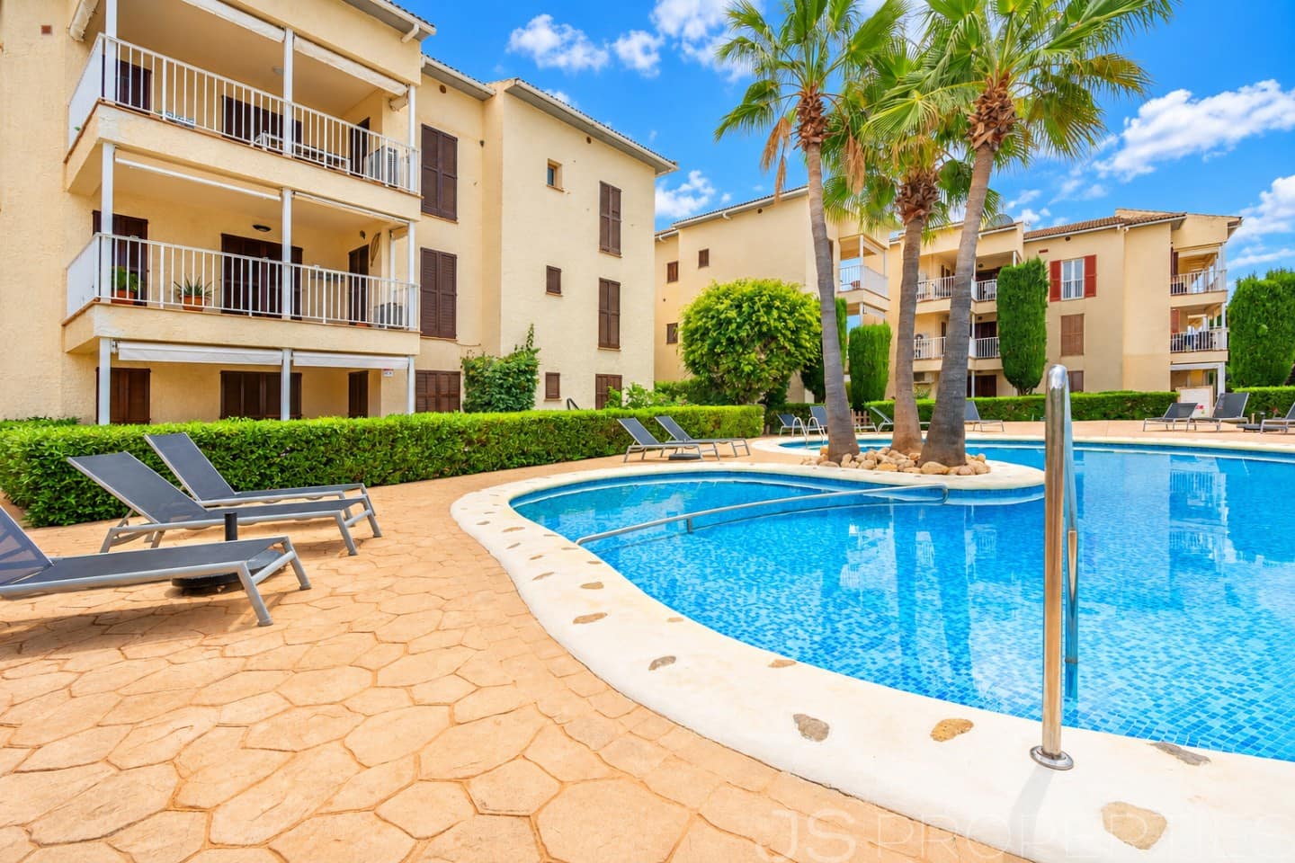 2 Zimmer Apartment zu verkaufen in Pollensa / Pollenca mit Pool - 430.000 € (Ref: 10175592)