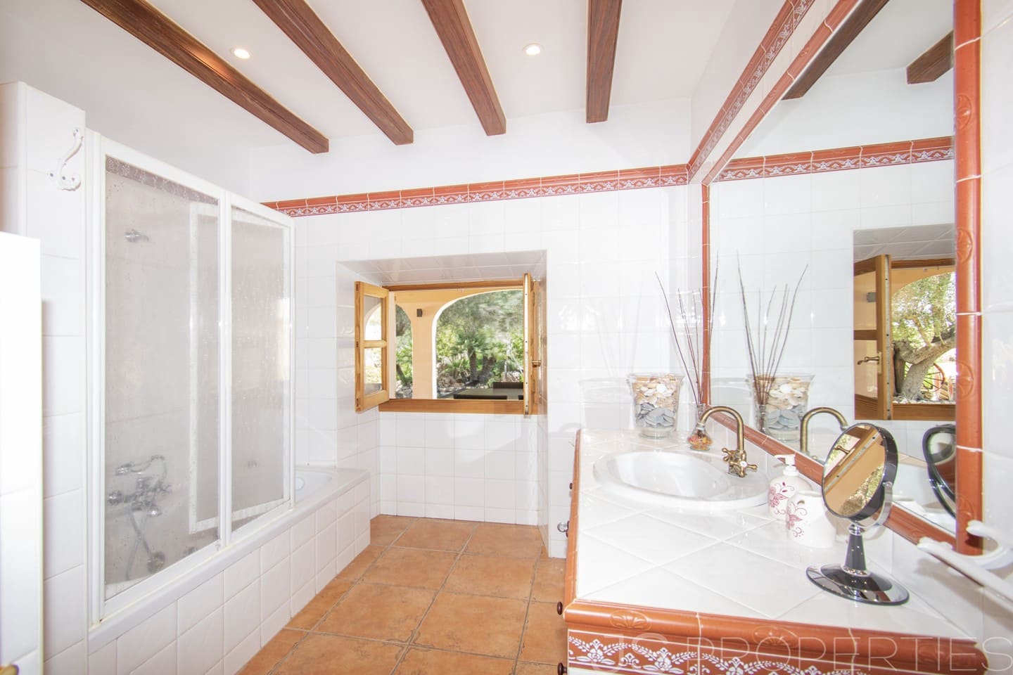 Villa for sale in Muro - € 5,300,000 (Ref: 7263108)