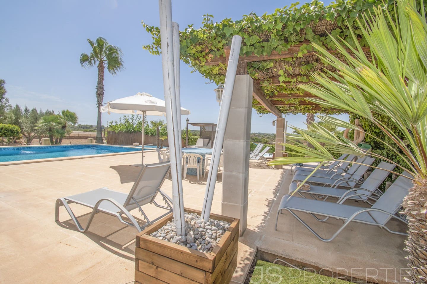 Villa for sale in Muro - € 5,300,000 (Ref: 7263108)