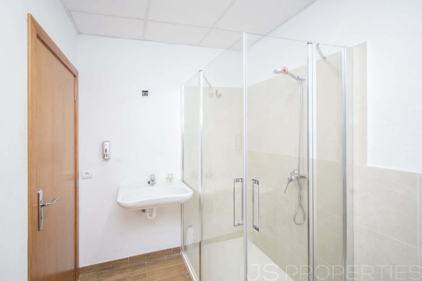 Local Commercial à vendre à Pollensa / Pollenca - 250 000 € (Ref: 8802693)