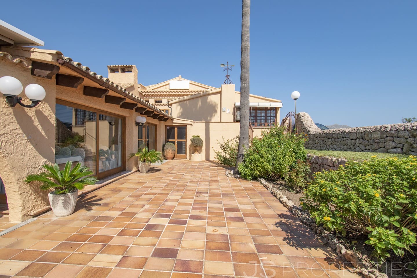 Erhverv til salg i Pollensa / Pollenca - € 2.200.000 (Ref: 8802694)