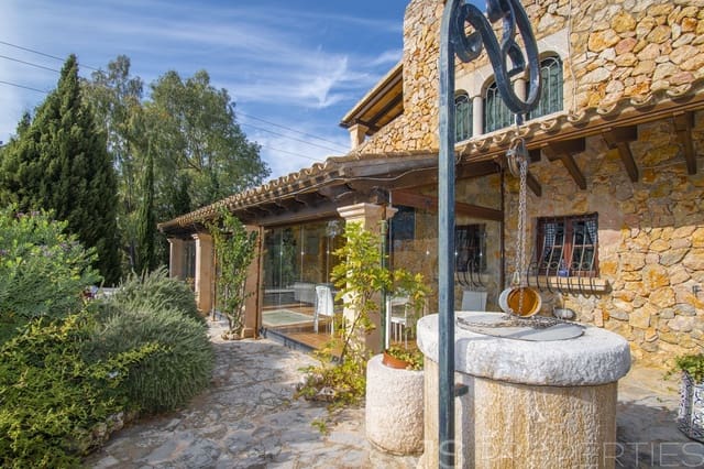 5 soverom Villa til salgs i Puerto de Alcudia, Alcúdia - € 1 600 000 (Ref: 8802695)