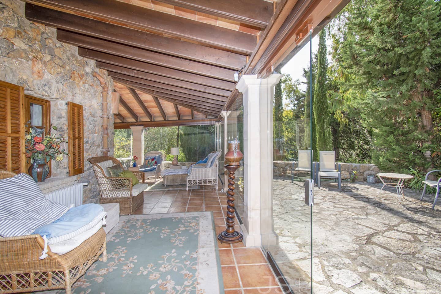 5 bedroom Villa for sale in Puerto de Alcudia - € 1,600,000 (Ref: 8802695)