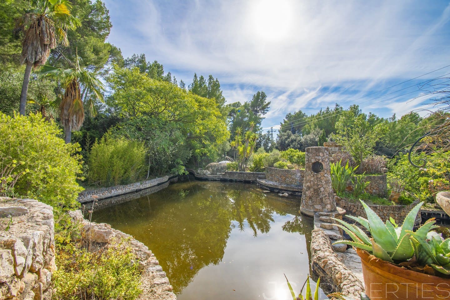 5 bedroom Villa for sale in Puerto de Alcudia - € 1,600,000 (Ref: 8802695)