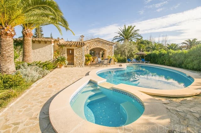 6 soveværelse Villa til salg i Pollensa / Pollença - € 1.700.000 (Ref: 8802700)