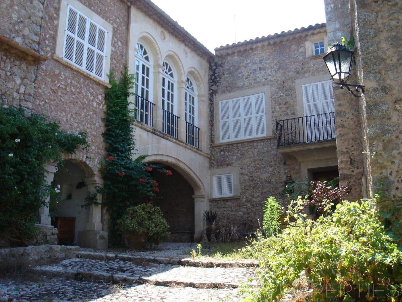 10 slaapkamer Villa te koop in Escorca - € 6.000.000 (Ref: 8802722)
