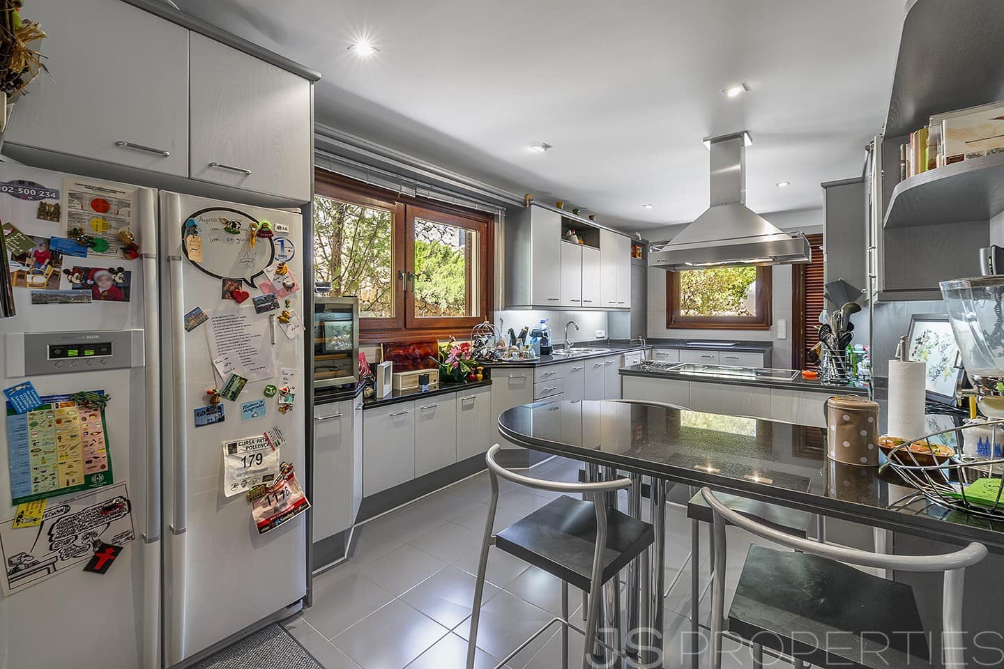 6 bedroom Villa for sale in Pollensa / Pollenca - € 3,900,000 (Ref: 8802726)