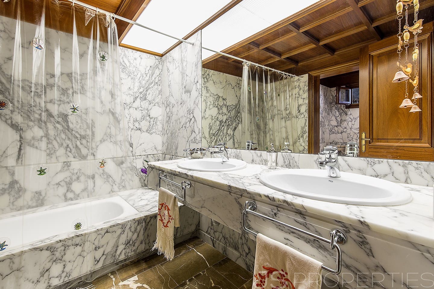 6 bedroom Villa for sale in Pollensa / Pollenca - € 3,900,000 (Ref: 8802726)