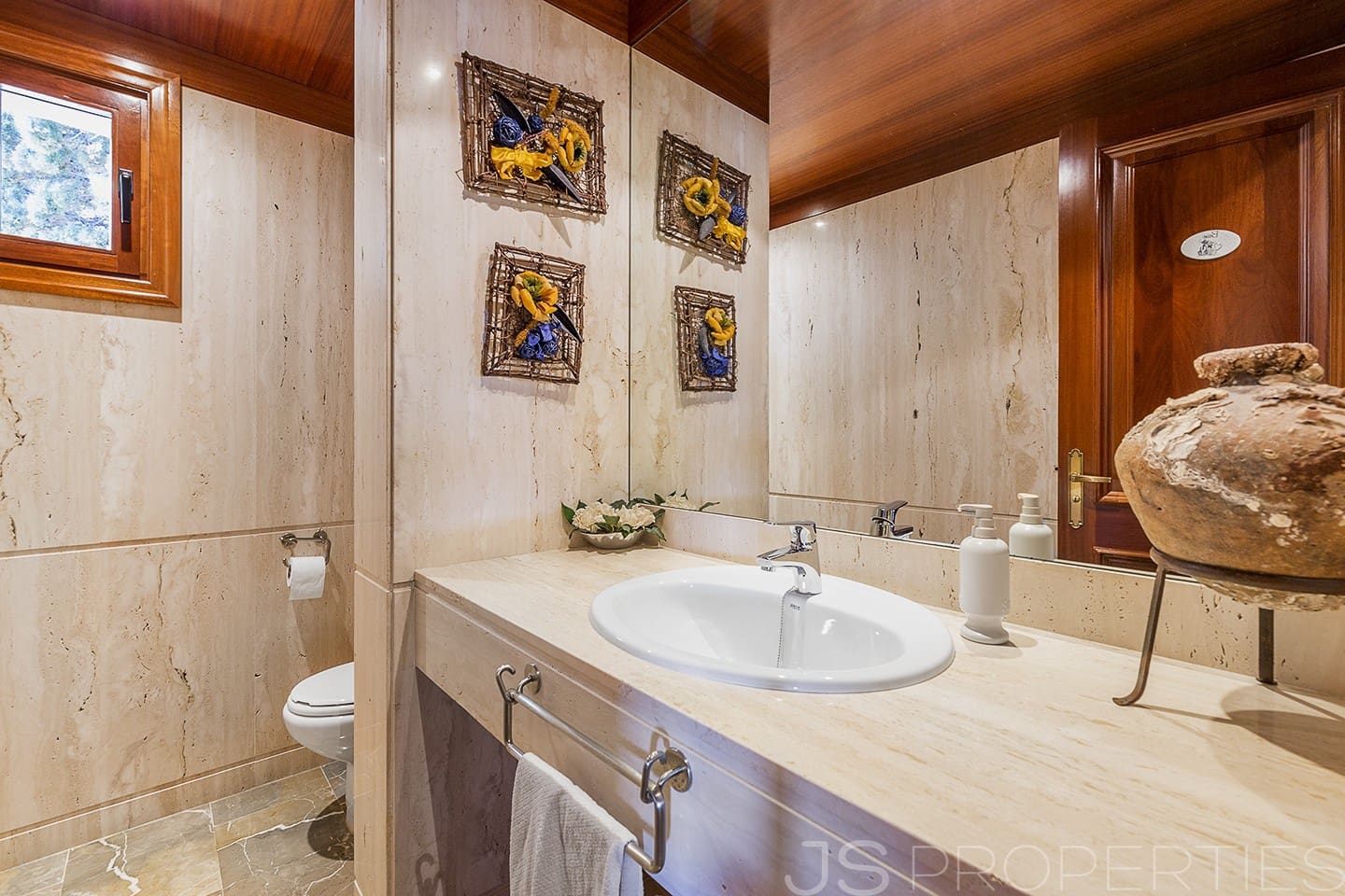 6 bedroom Villa for sale in Pollensa / Pollenca - € 3,900,000 (Ref: 8802726)
