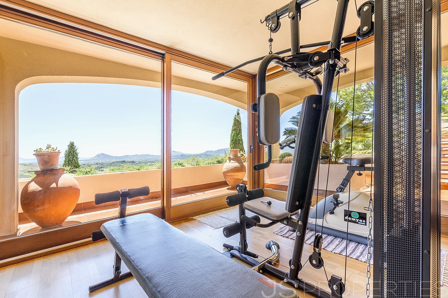 6 bedroom Villa for sale in Pollensa / Pollenca - € 3,900,000 (Ref: 8802726)