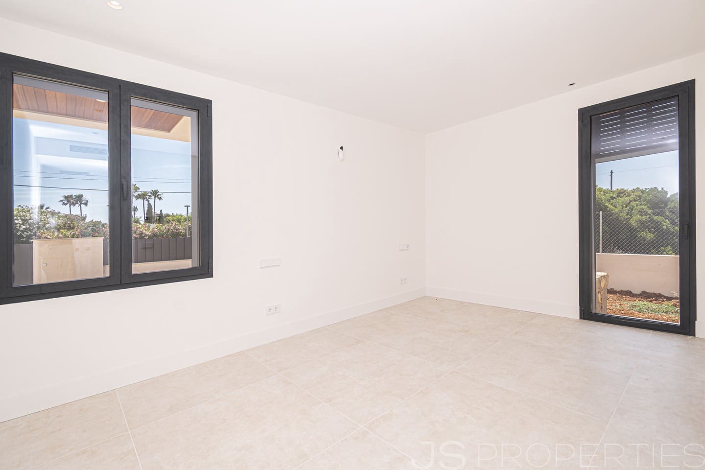 5 bedroom Villa for sale in Pollensa / Pollenca - € 3,800,000 (Ref: 8802734)