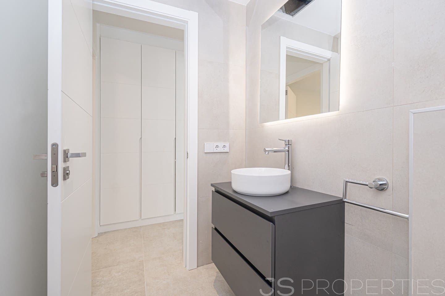 5 bedroom Villa for sale in Pollensa / Pollenca - € 3,800,000 (Ref: 8802734)