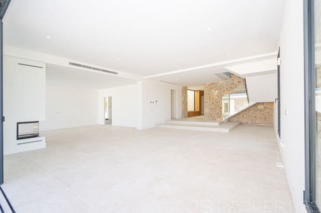 5 slaapkamer Villa te koop in Port de Pollença, Pollensa / Pollença - € 3.800.000 (Ref: 8802734)