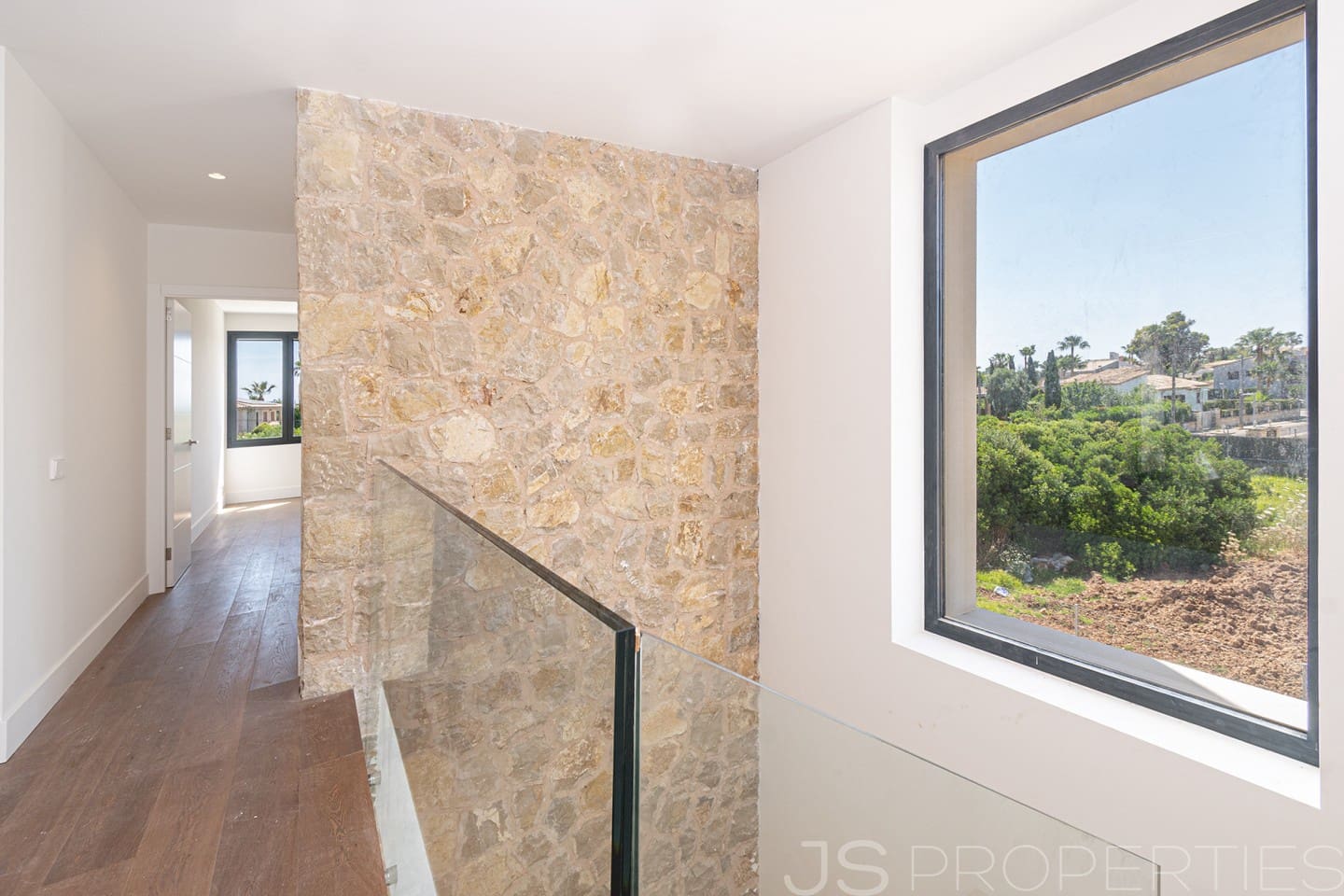 5 bedroom Villa for sale in Pollensa / Pollenca - € 3,800,000 (Ref: 8802734)