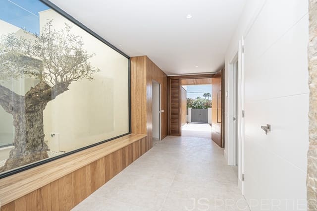 5 slaapkamer Villa te koop in Port de Pollença, Pollensa / Pollença - € 3.800.000 (Ref: 8802734)