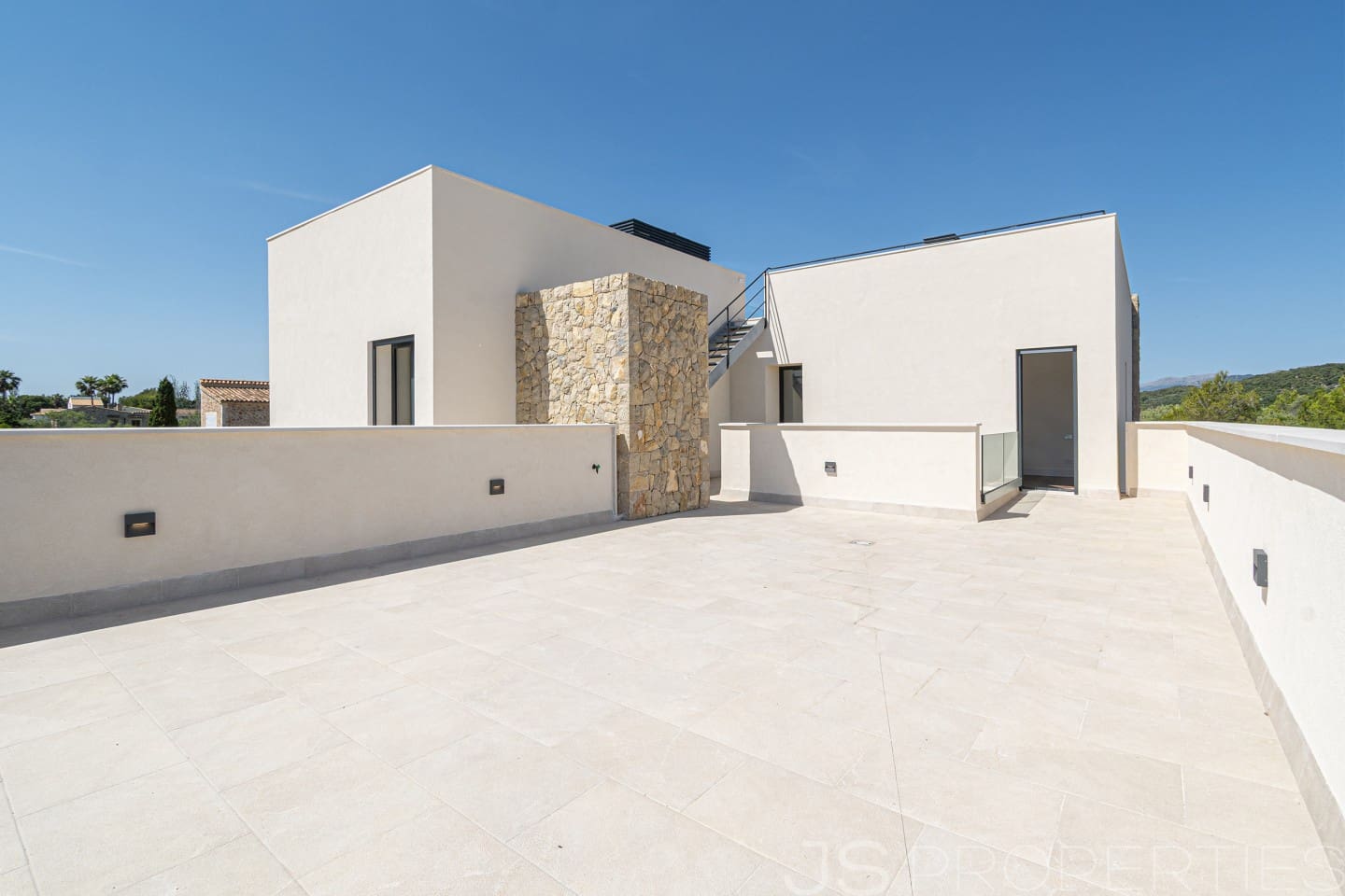 5 bedroom Villa for sale in Pollensa / Pollenca - € 3,800,000 (Ref: 8802734)