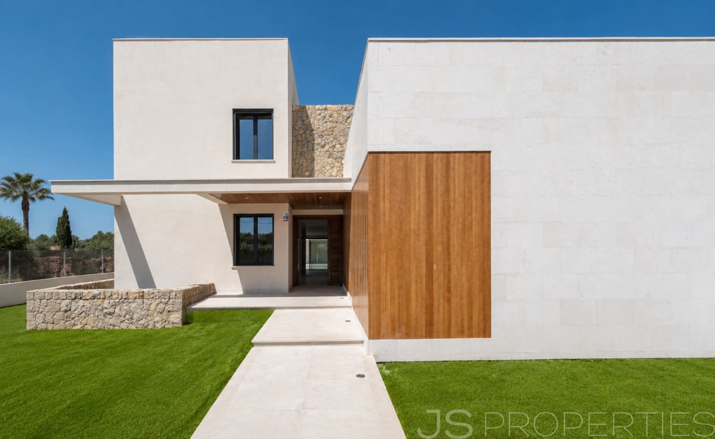 5 bedroom Villa for sale in Pollensa / Pollenca - € 3,800,000 (Ref: 8802734)