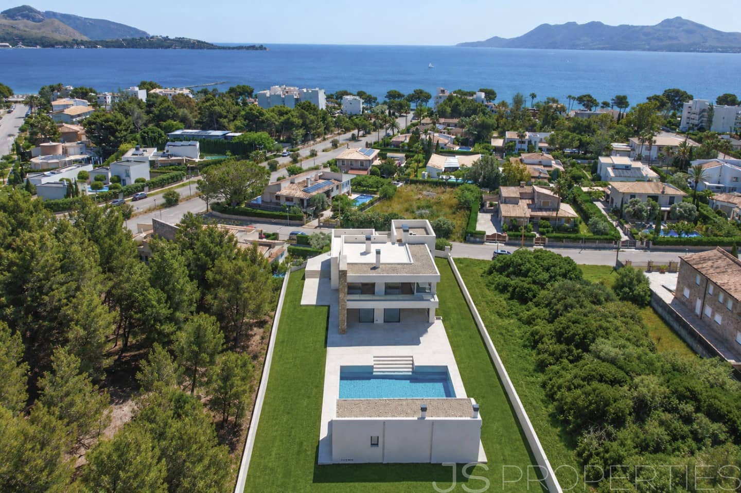 5 bedroom Villa for sale in Pollensa / Pollenca - € 3,800,000 (Ref: 8802734)