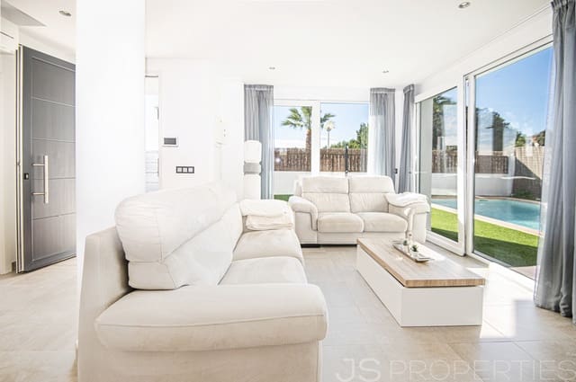 4 slaapkamer Villa te koop in Ca'n Picafort, Santa Margalida - € 899.000 (Ref: 8802750)